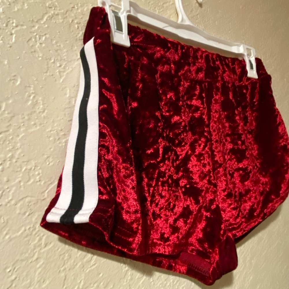 Velvet shorts